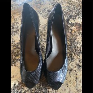 💰3 for $20 - High heel shoes, worn once